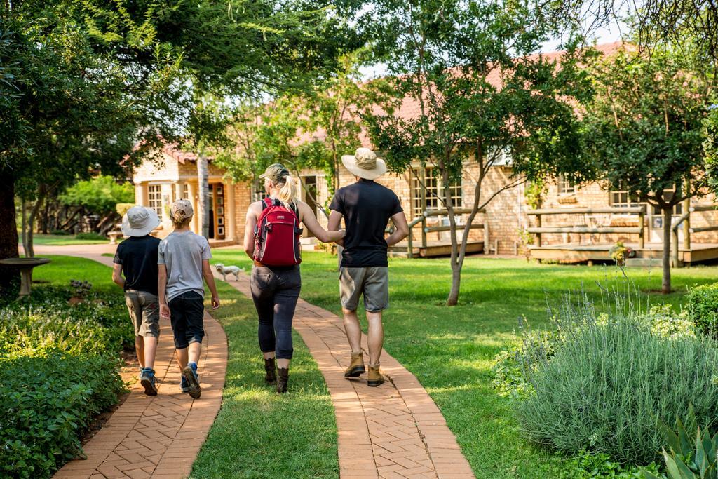 Boubou Bed And Breakfast Rustenburg Esterno foto