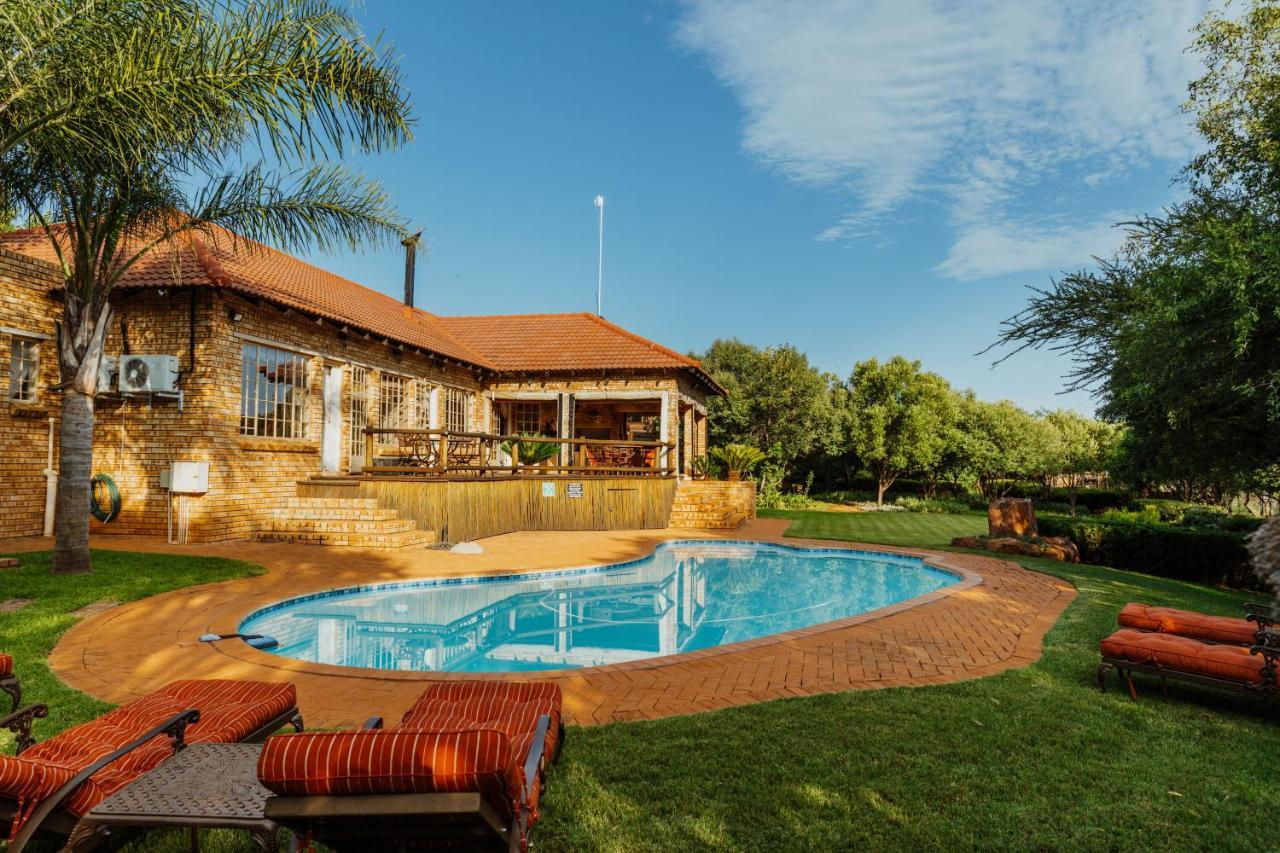 Boubou Bed And Breakfast Rustenburg Esterno foto